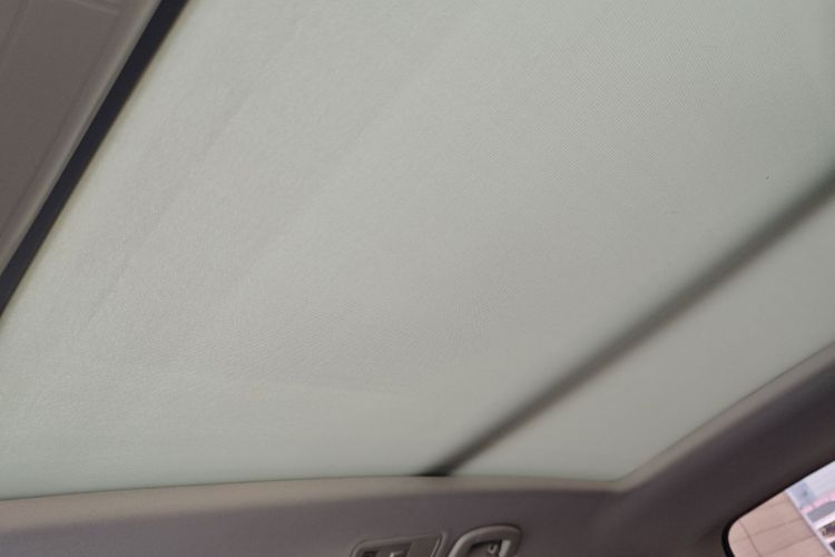 Volkswagen Passat Variant 2017 immagine di auto #20