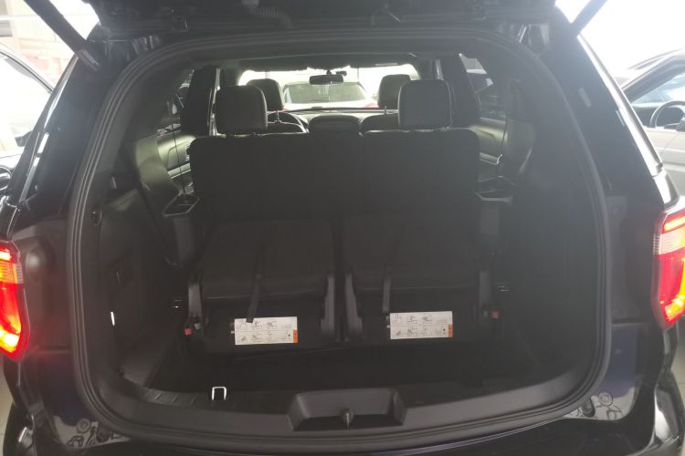 Ford Explorer (Imported) 2018 car image #20
