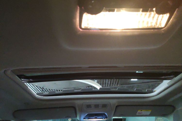 BMW X4 M40i 2018 #20 BMW X4 M40i 2018 car image #20