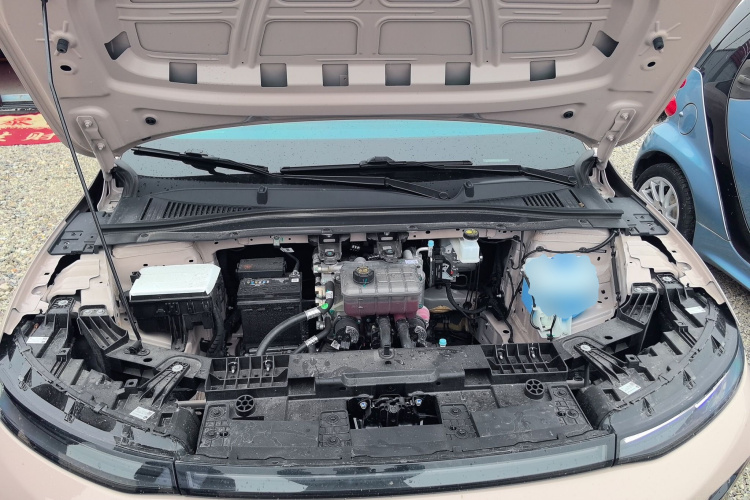 零跑汽车 零跑B01 2025 汽车图片 #20