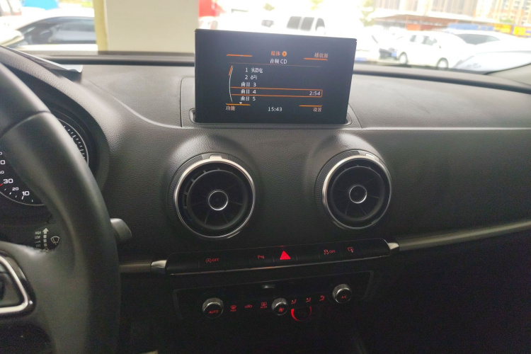 Audi A3 2015 car image #20
