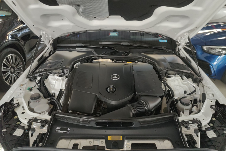 Mercedes-Benz C Class New Energy 2023 car image #20