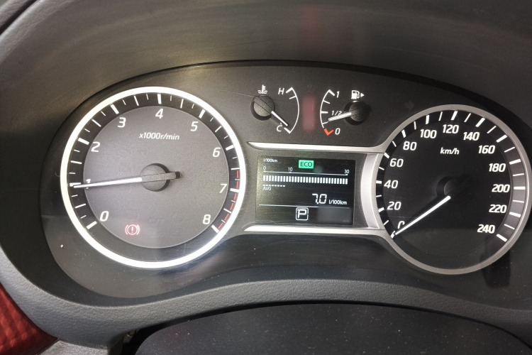 日产 蓝鸟经典 2019 汽车图片 #20