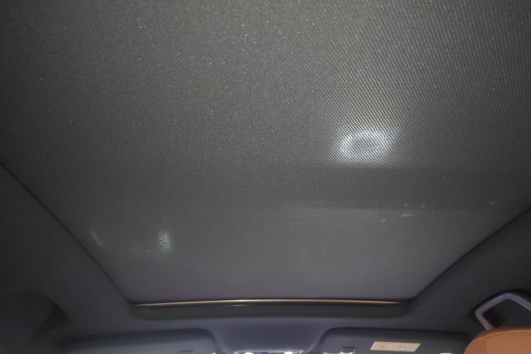 哪吒汽车 哪吒X 2023 汽车图片 #20