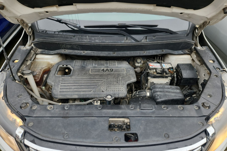 Forthing SX6 2016 car image #20