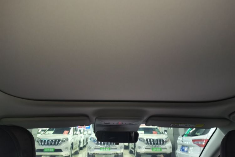 零跑汽车 零跑B01 2025 汽车图片 #20