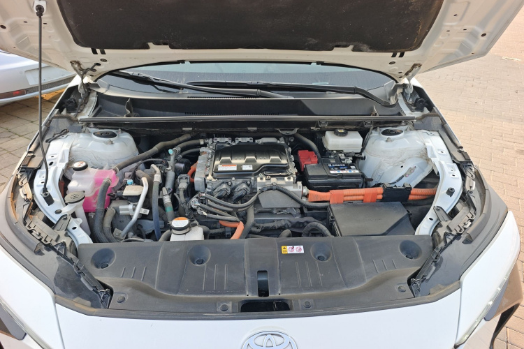 Toyota bZ4X 2022 immagine di auto #20