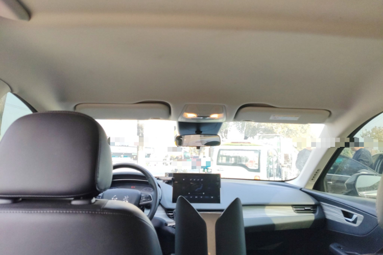 HongQi E-QM5 2023 immagine di auto #20