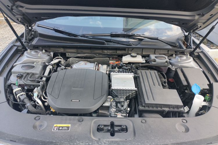 HongQi H5 PHEV 2025 #20 HongQi H5 PHEV 2025 immagine di auto #20