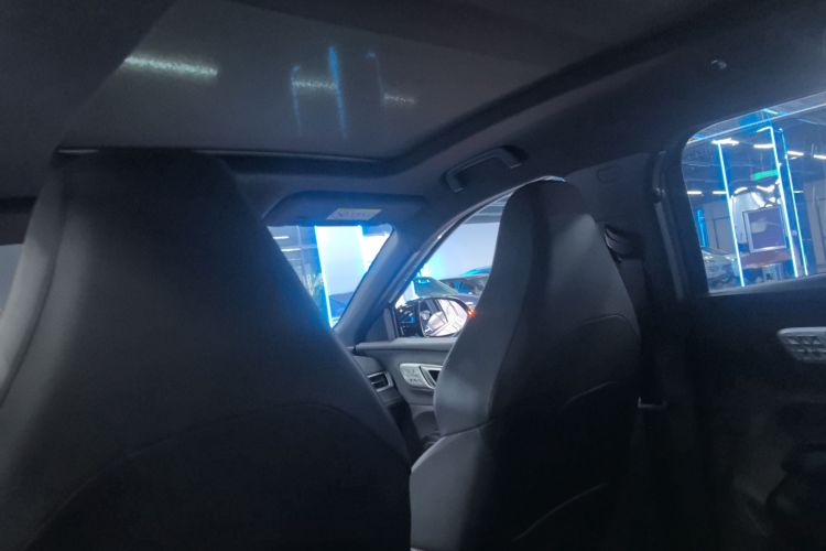 哪吒汽车 哪吒X 2023 #20 哪吒汽车 哪吒X 2023 汽车图片 #20