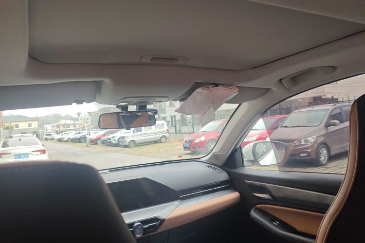 GEELY OkavangoR7 2024 car image #20