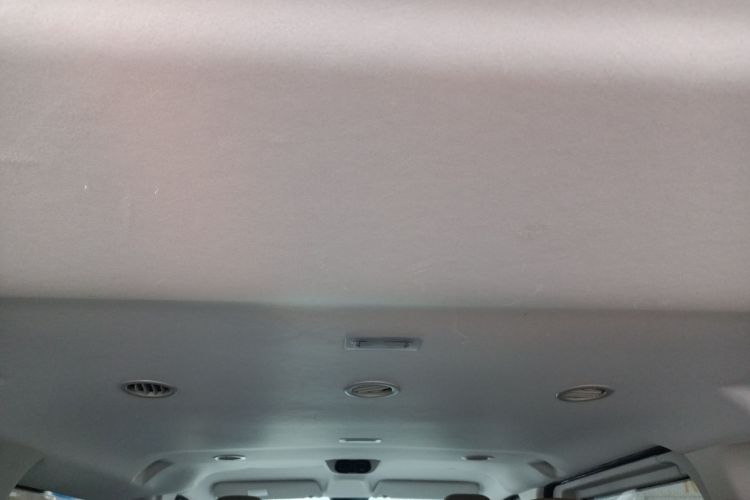 Ford E-Transit 2025 car image #20