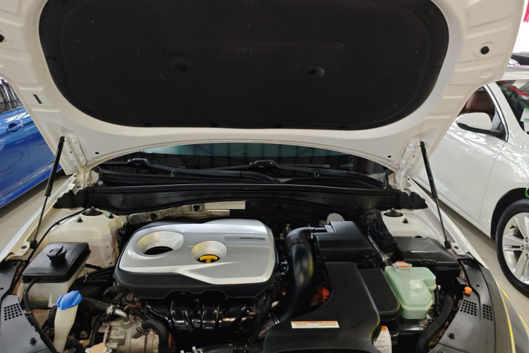 起亚 起亚K5新能源 2019 汽车图片 #20