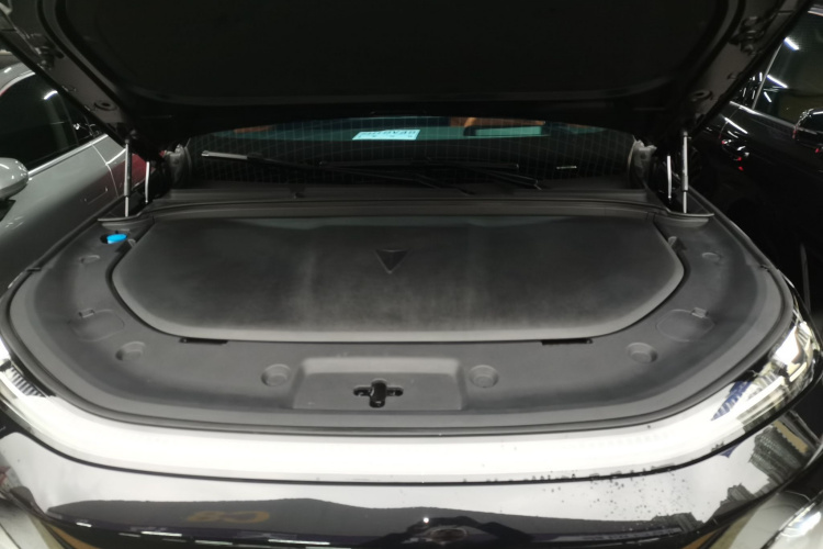 Deepal S09 2025 car image #20