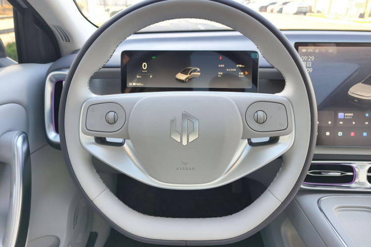 零跑汽车 零跑B01 2025 汽车图片 #20