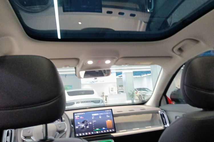 零跑汽车 零跑B10 2025 汽车图片 #20