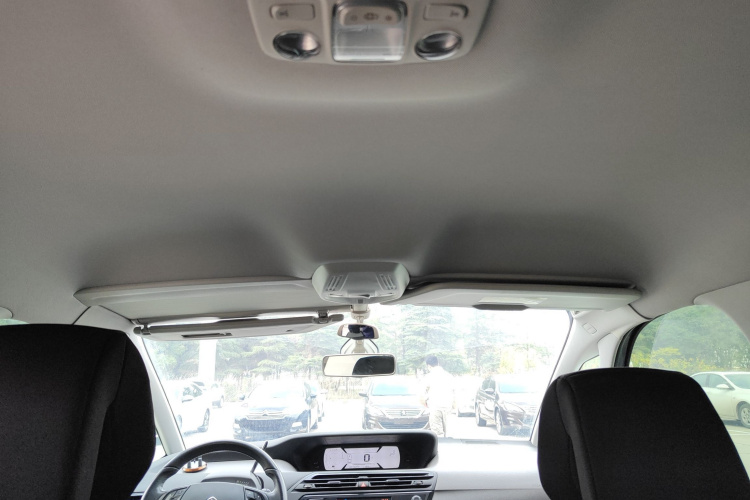 Citroen C4 PICASSO 2017 صورة سيارة #20