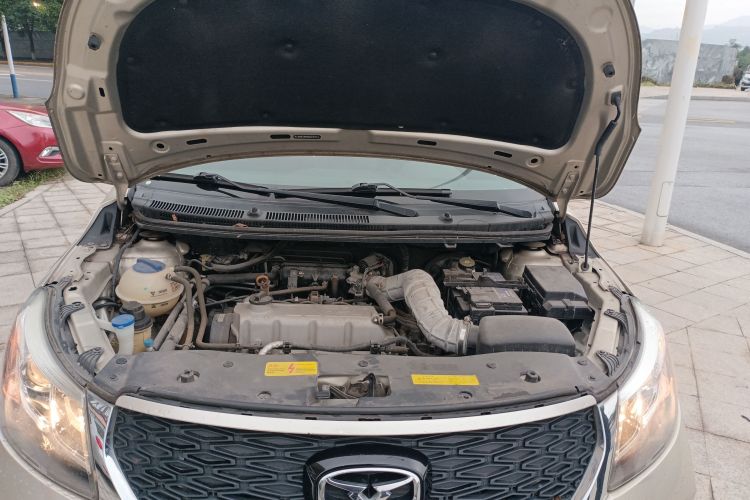 Kaiyi E3 2018 #20 Kaiyi E3 2018 car image #20