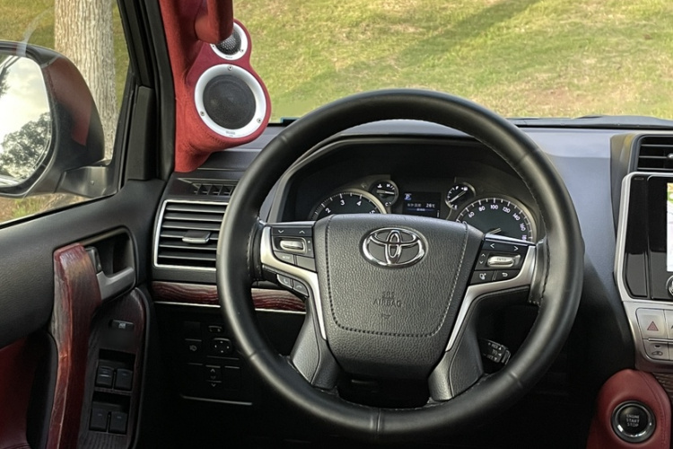 Toyota Land Cruiser Prado 2020 #20 Toyota Land Cruiser Prado 2020 car image #20