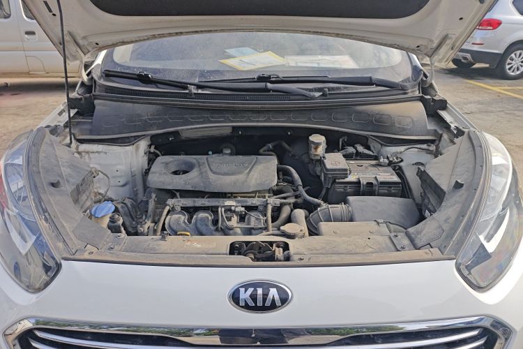 Kia Stonic 2016 image de voiture #20