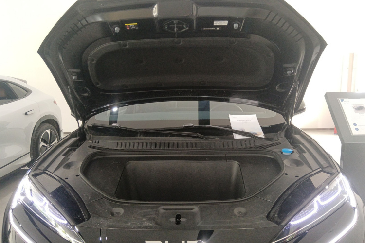 BYD Sea Lion 07 EV 2025 car image #20