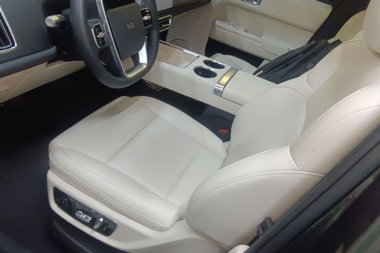 Li L8 2024 изображение автомобиля #20