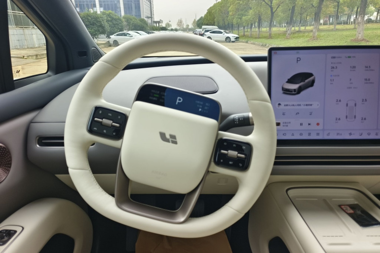 Li i6 2025 صورة سيارة #20