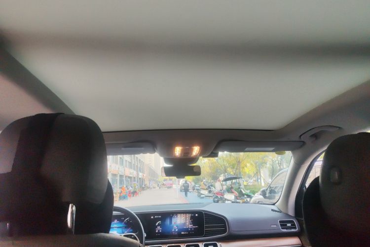 Mercedes-Benz GLE Class New Energy 2021 car image #20