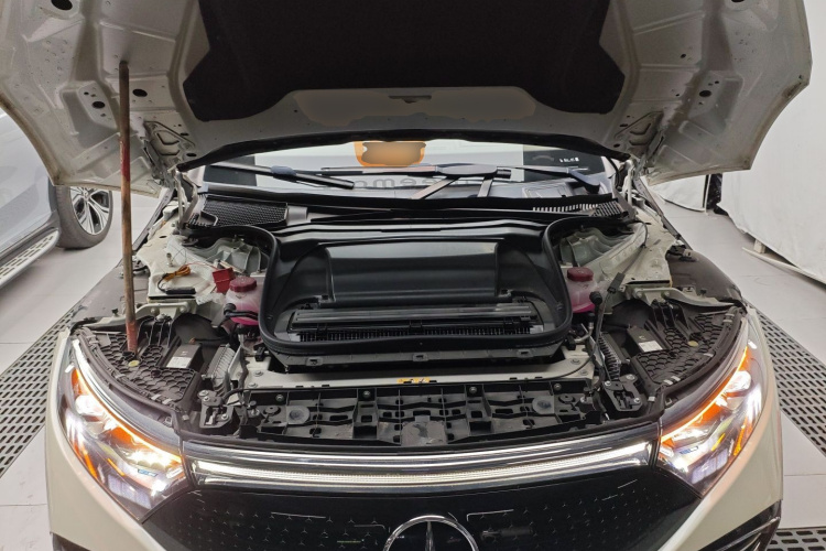 Mercedes-Benz EQS Class 2023 car image #20