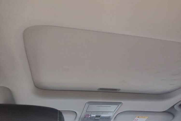 Chevrolet Captiva 2015 car image #20