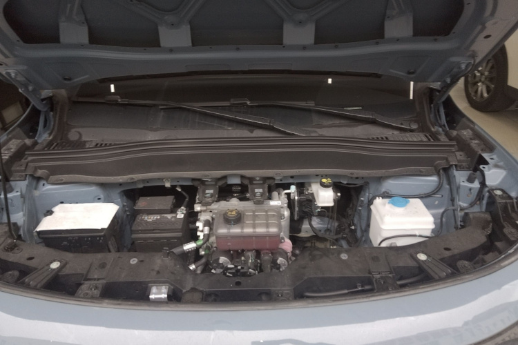 零跑汽车 零跑B10 2025 汽车图片 #20