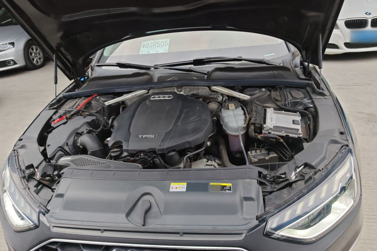 Audi A4 2021 immagine di auto #20