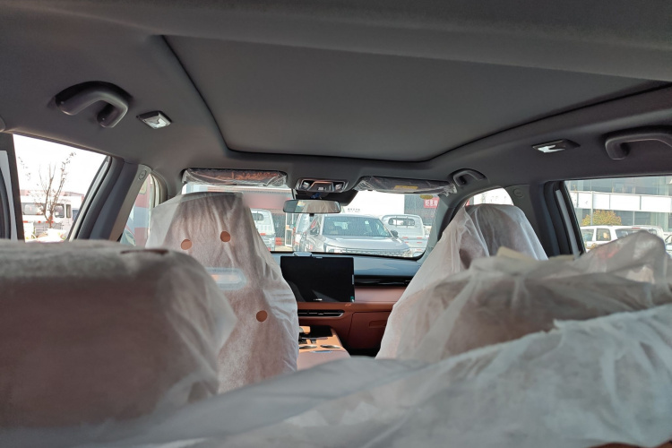 Changan UNI-Z 2025 car image #20