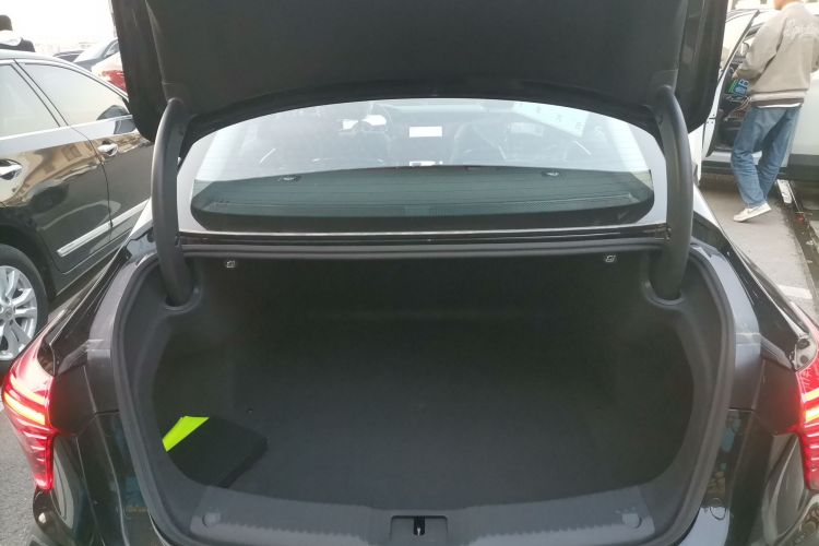 HongQi H5 PHEV 2025 #20 HongQi H5 PHEV 2025 car image #20