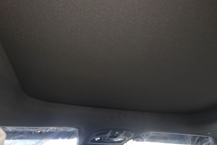 GEELY Monjaro MHEV 2025 car image #20