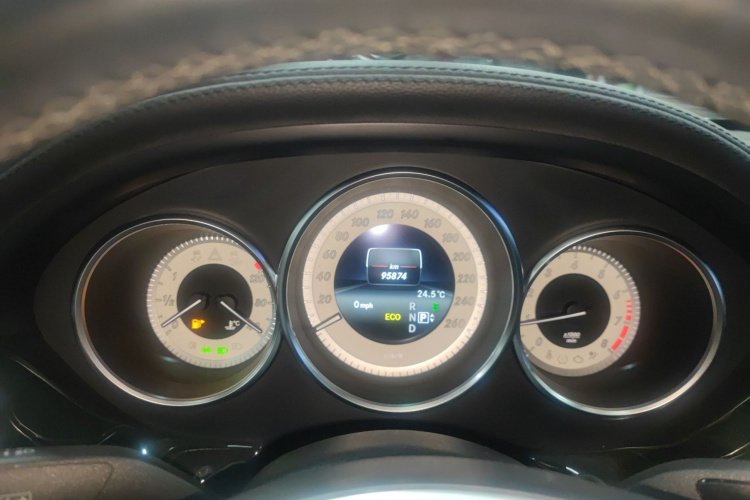 Mercedes-Benz CLS Class 2014 car image #20