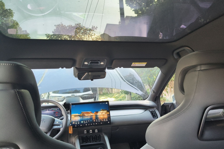 BYD SongL EV 2024 #20 BYD SongL EV 2024 car image #20