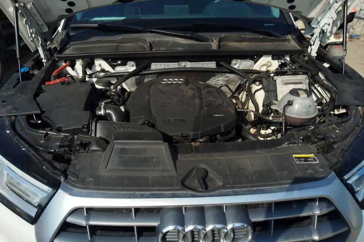 Audi Q5L 2019 #20 Audi Q5L 2019 car image #20