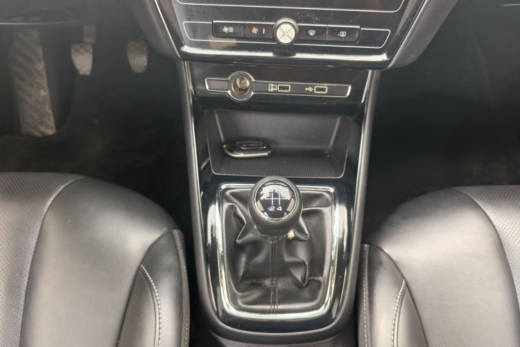 荣威 荣威i5 2019 汽车图片 #20