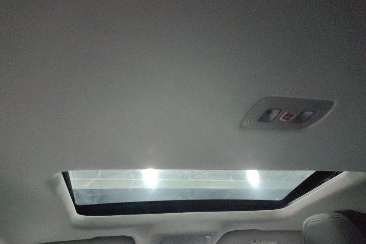 BYD Qin Pro New Energy 2018 immagine di auto #20