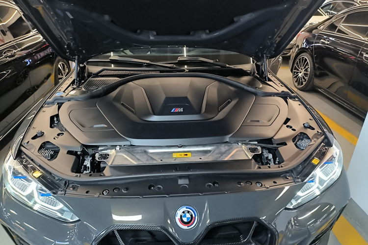 BMW i4 M50 2023 #20 BMW i4 M50 2023 car image #20