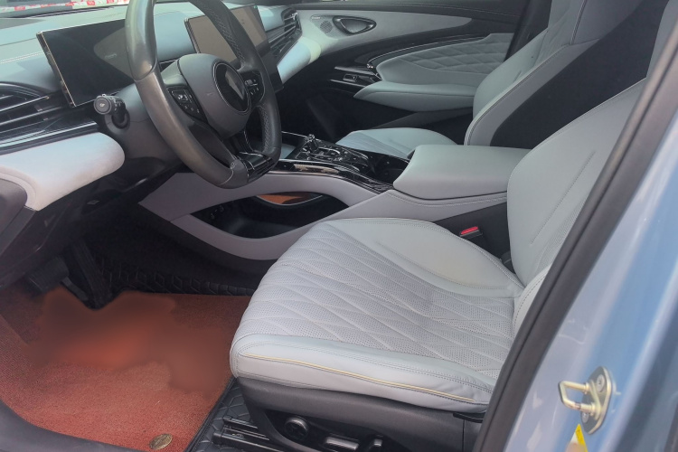 BYD Seal 2023 car image #20