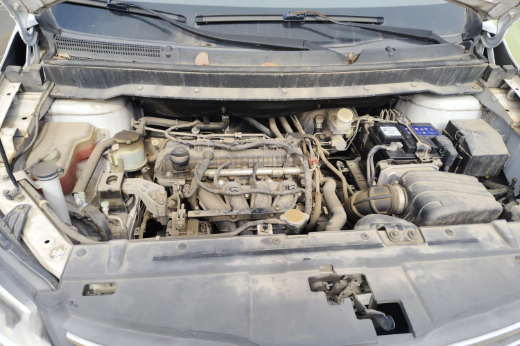 Forthing S500 2015 изображение автомобиля #20