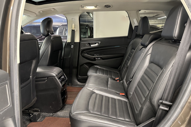 Ford Edge 2017 صورة سيارة #20