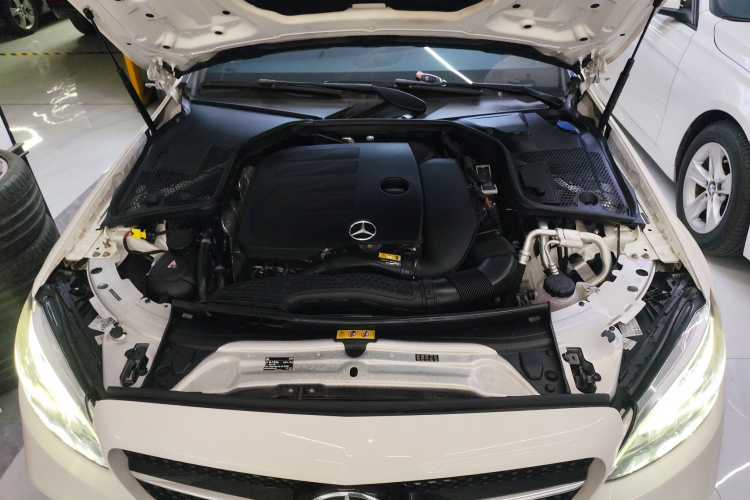 Mercedes-Benz C Class 2021 car image #20