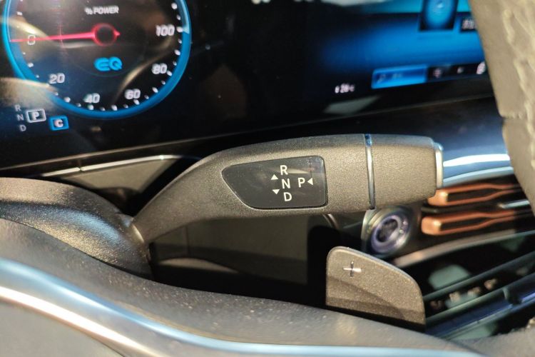 Mercedes-Benz EQC Class 2022 car image #20