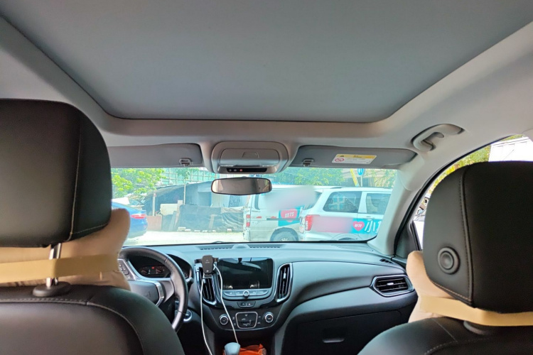 Chevrolet Equinox 2023 car image #20