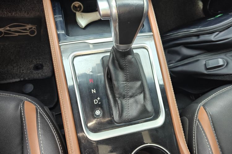 Zotye T300 2017 изображение автомобиля #20