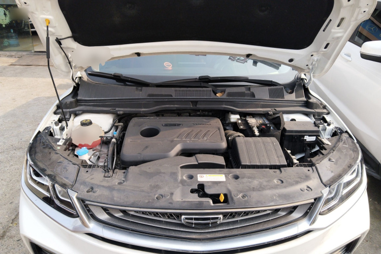 GEELY Coolray 2021 #20 GEELY Coolray 2021 car image #20