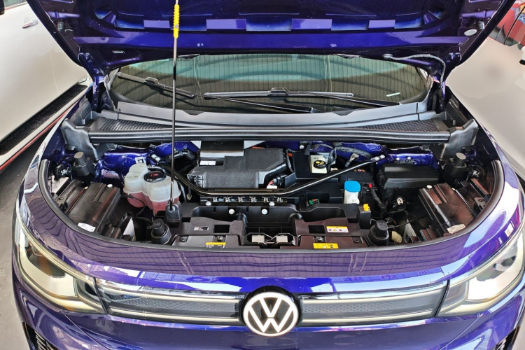 Volkswagen ID.6 X 2022 immagine di auto #20